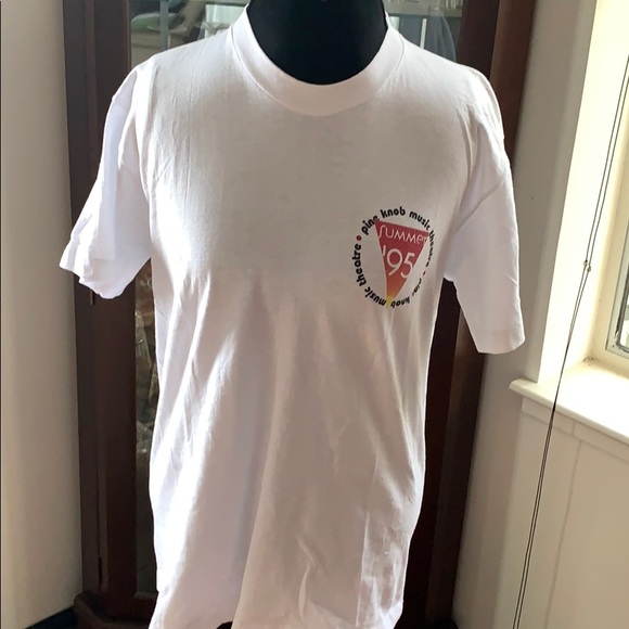 Vintage Pine Knob Music Theatre shirt - Picture 1 of 3
